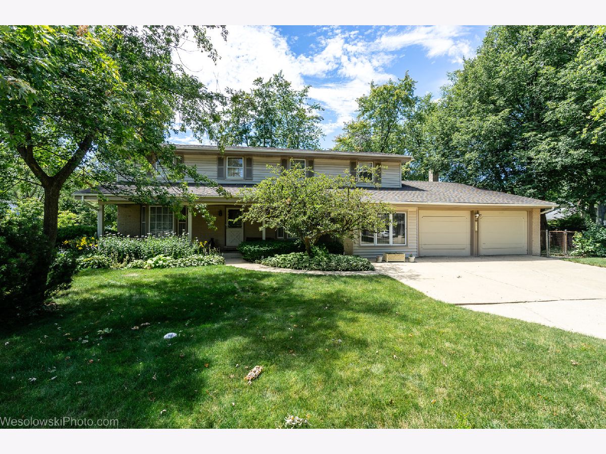 Homes Sold Arrowhead Northbrook Illinois, 3226 Robincrest