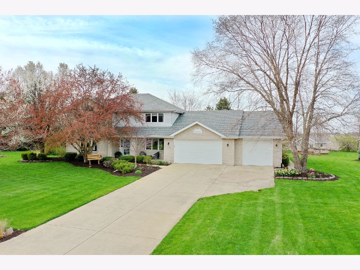 Homes Sold Chessington Grove East New Lenox Illinois, 12222 Donegal