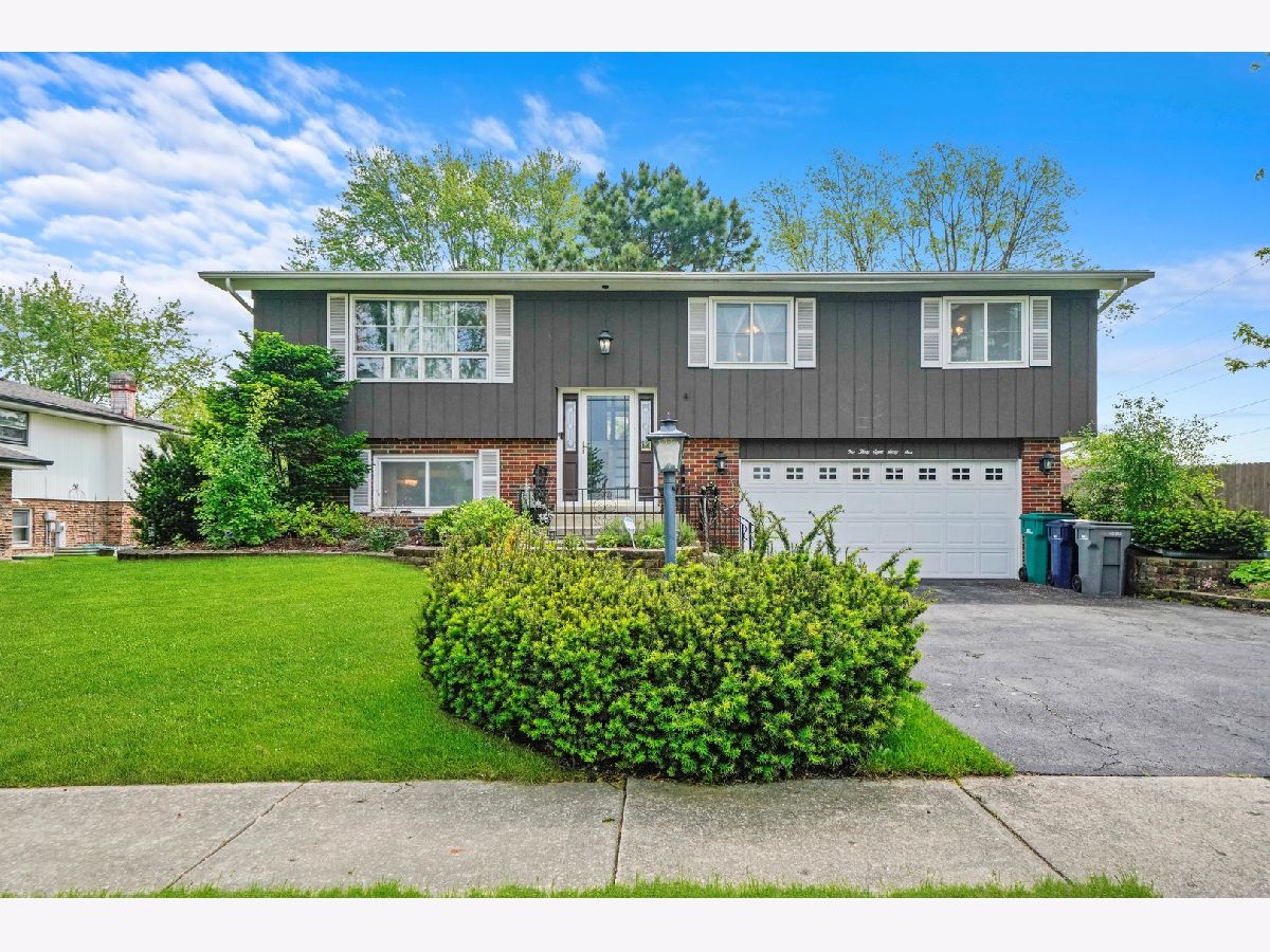 Homes Sold Villa West Orland Park Illinois, 13861 86th