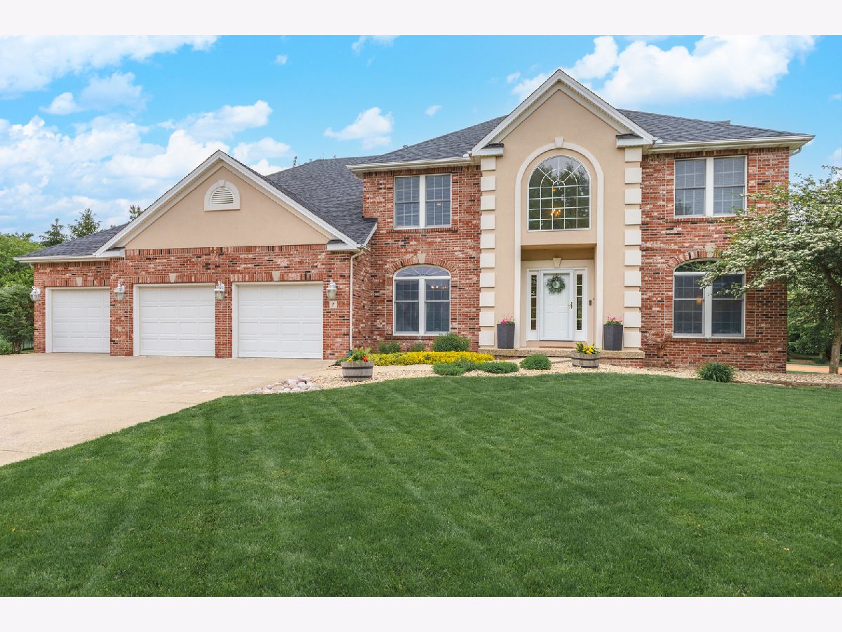 Homes & Condos & Townhomes Sold Hawthorne Ii Bloomington Illinois, 7 Currie