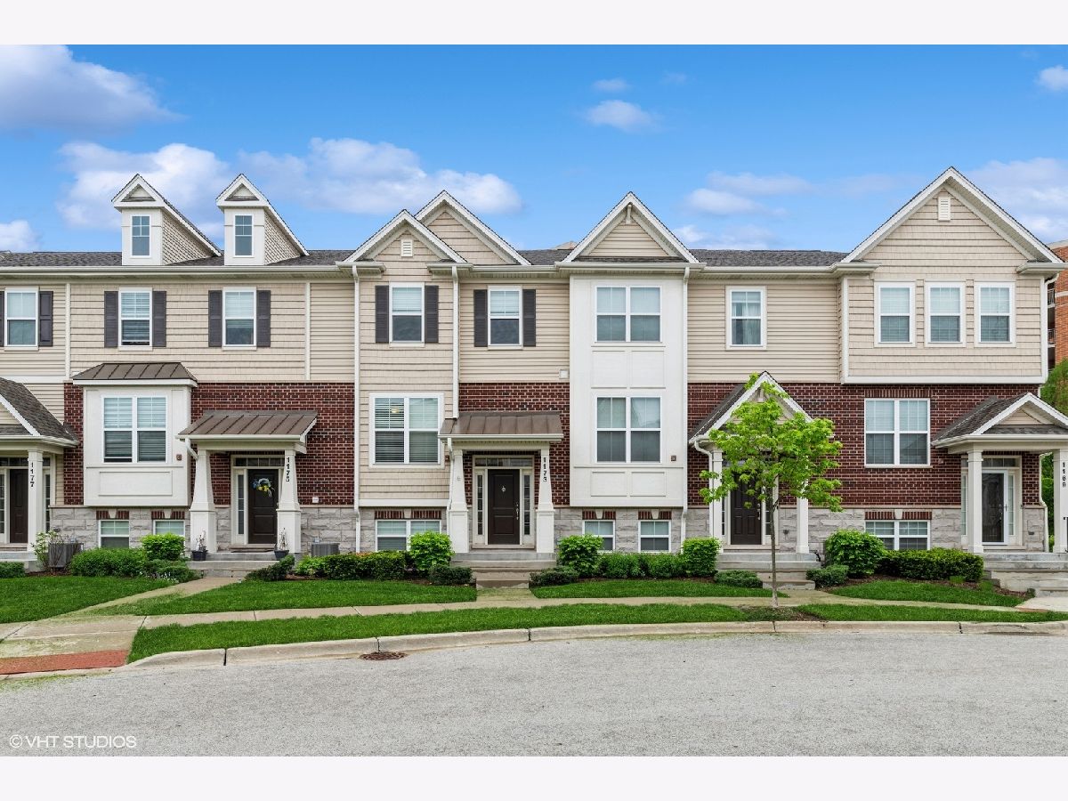 Condos & Townhomes Rented Colfax Crossing Des Plaines Illinois, 1173 Colfax