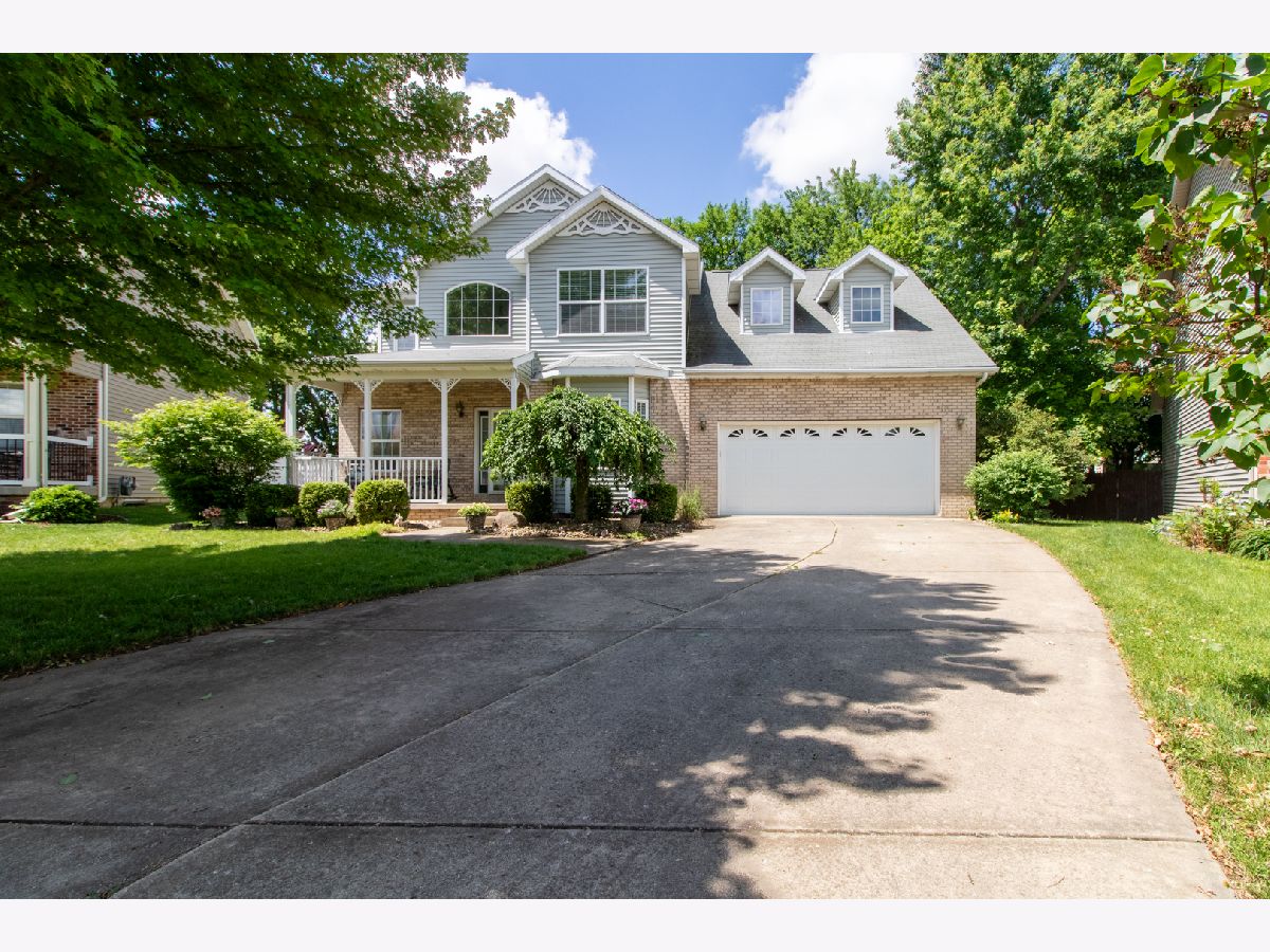 Homes & Condos & Townhomes Sold Fox Lake Bloomington Illinois, 2517 Monica