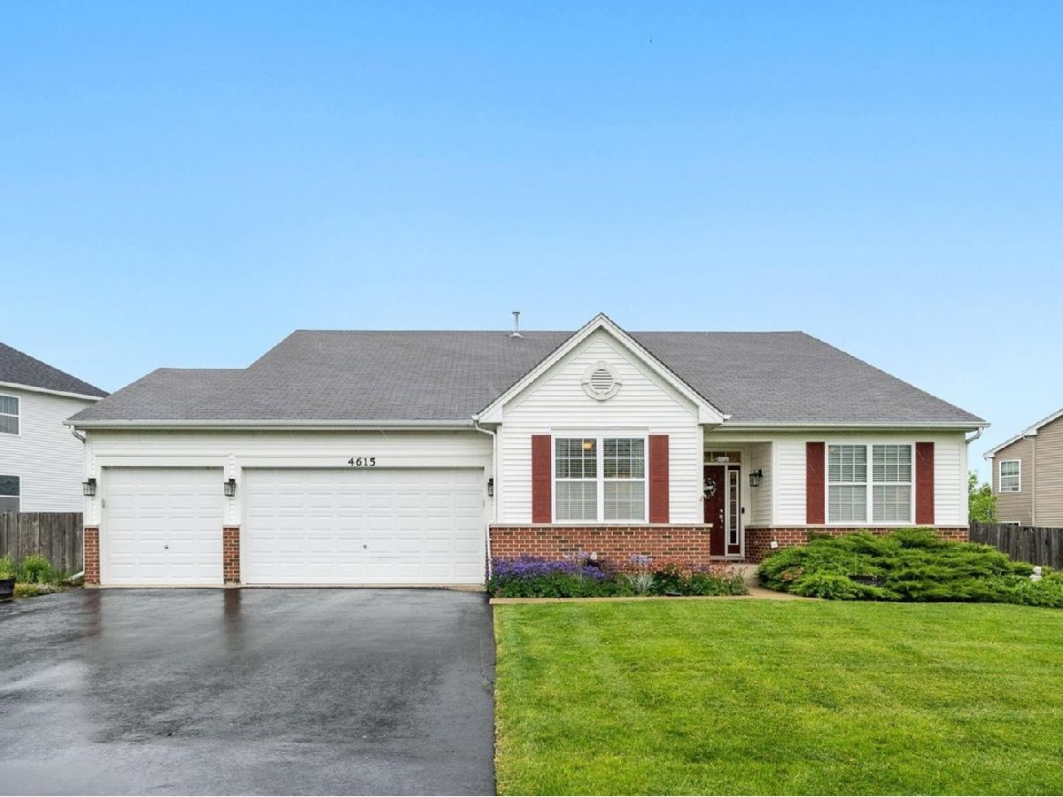 Homes Sold Hunt Club Oswego Illinois, 4615 Mclaren