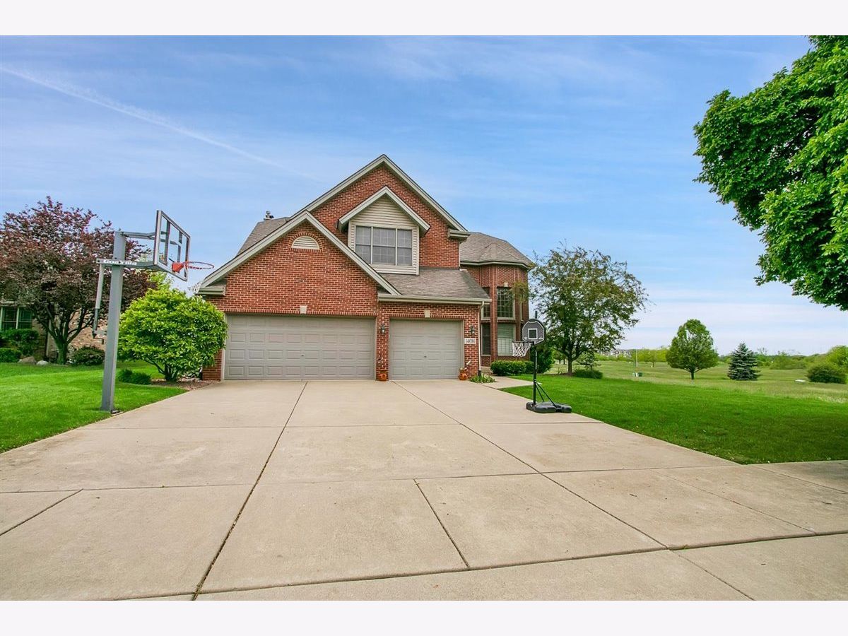 Homes & Condominiums Sold Goodings Grove Unit 4 Homer Glen Illinois, 14086 Camdan