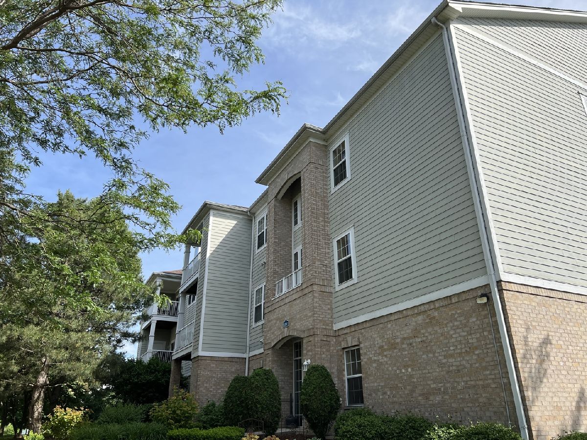 Condominiums Sold Lakeview Place Addison Illinois, 1307 Lake