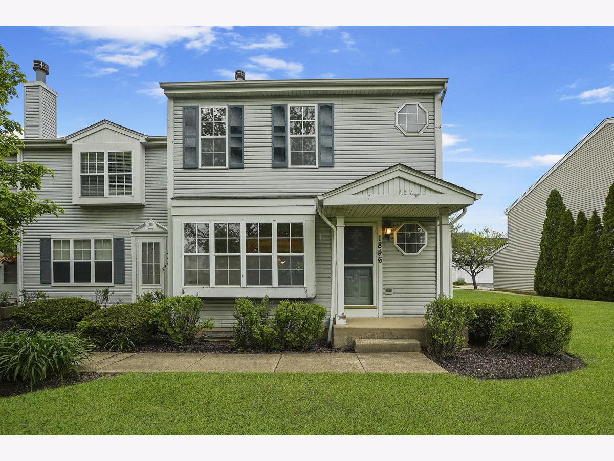 Townhomes & Condos Sold Larkins Pointe Joliet Illinois, 1846 Tanager