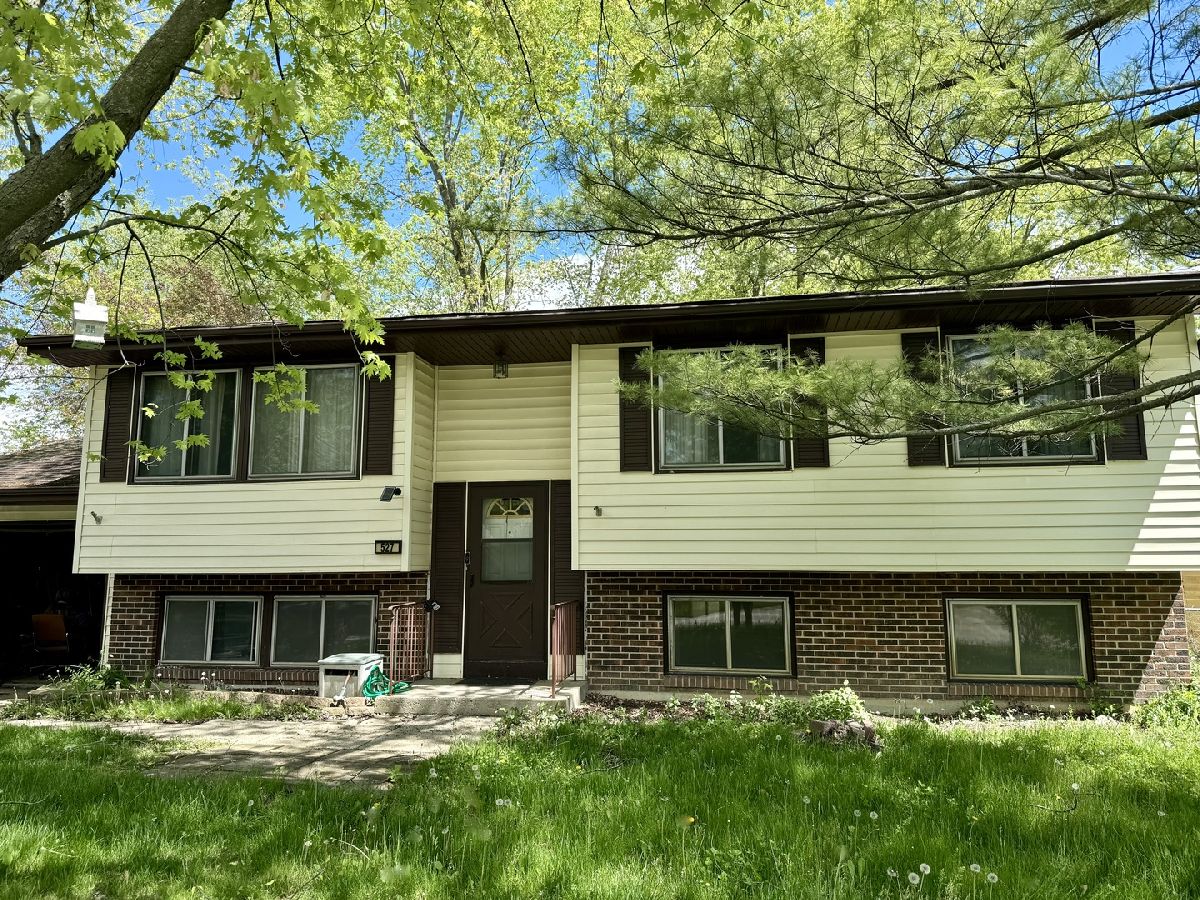 Homes Sold Seven Hills Lindenhurst Illinois, 527 Northgate