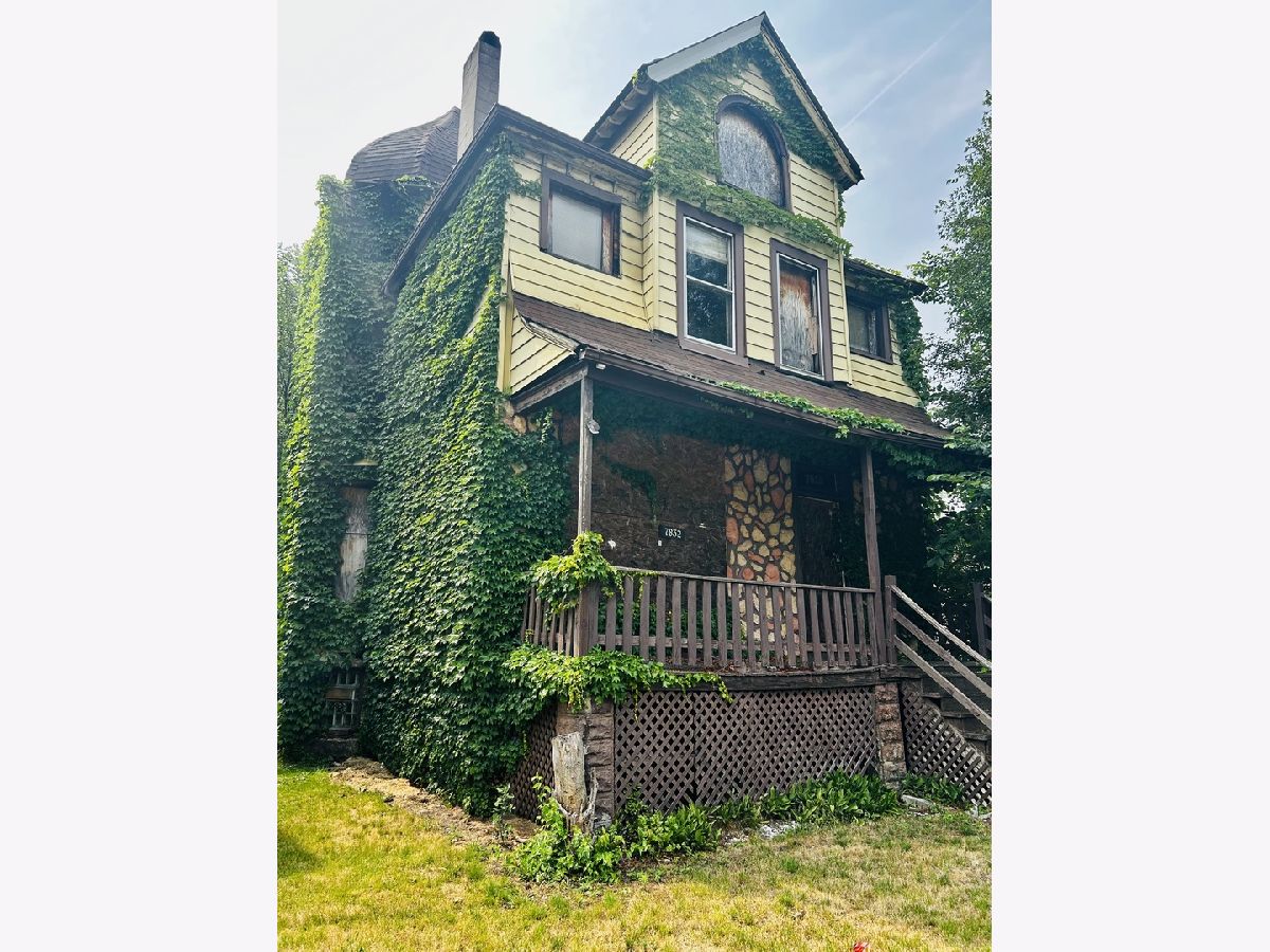 Homes Sold Gresham Chicago Illinois, 7832 Lowe