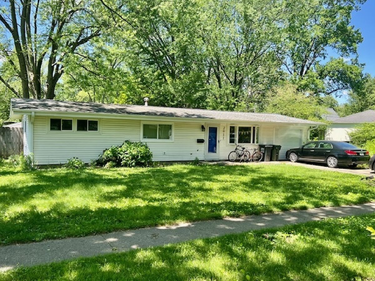 Homes & Condos & Townhomes Sold University Downs Urbana Illinois, 2011 George Huff