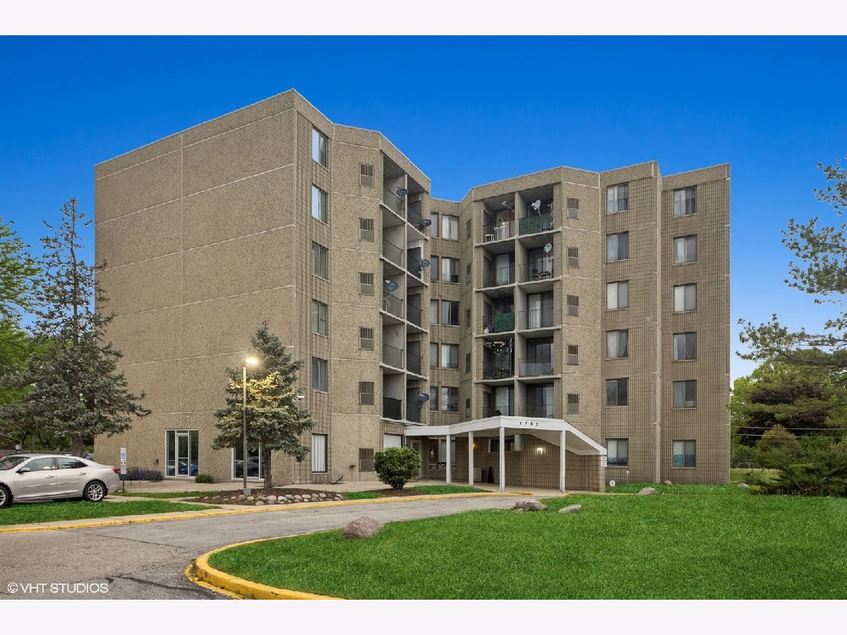 Condominiums Sold Marywood Towers Aurora Illinois, 1750 Marywood