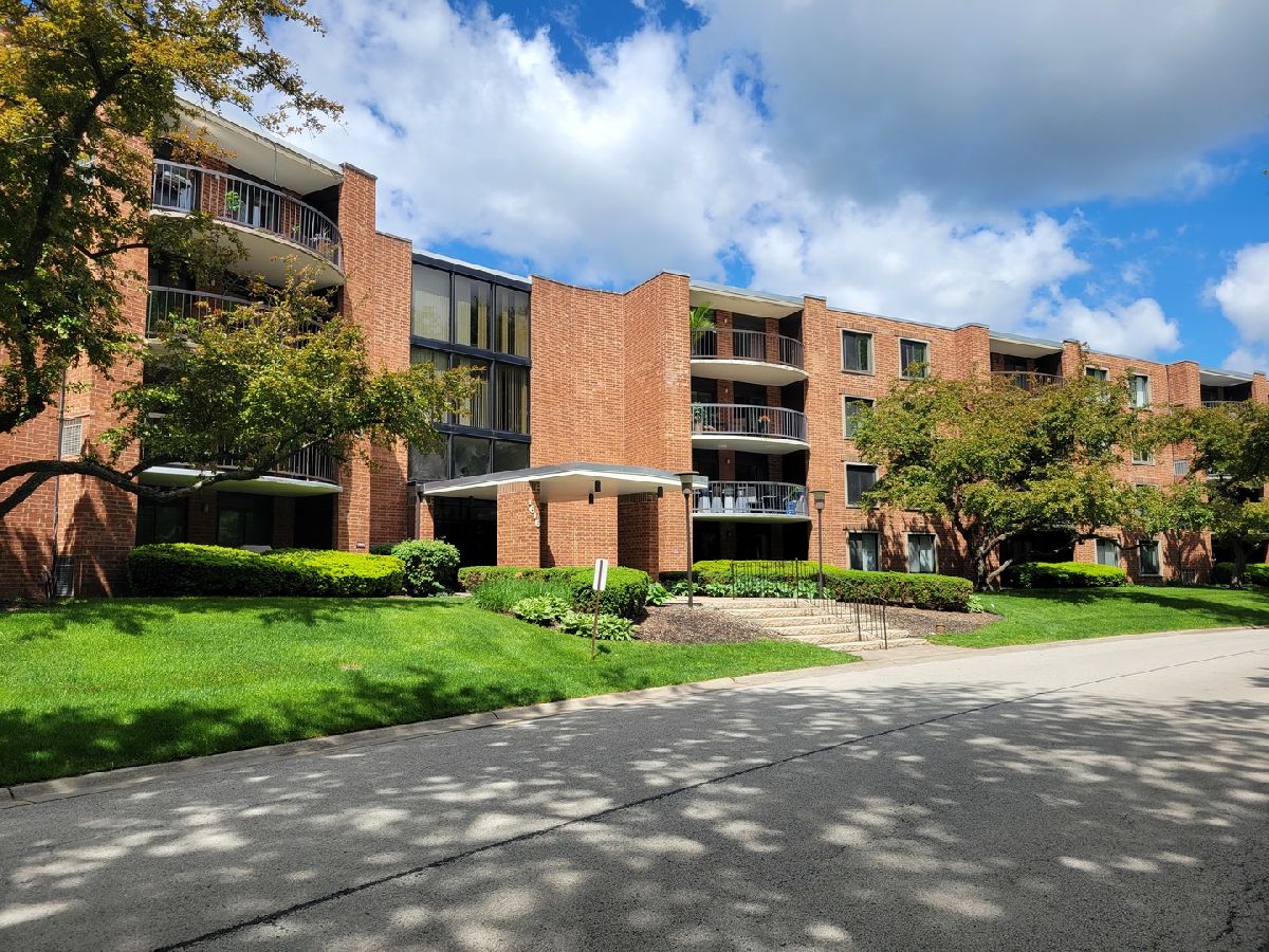 Condominiums Rented Dana Point Arlington Heights Illinois, 1615 Central