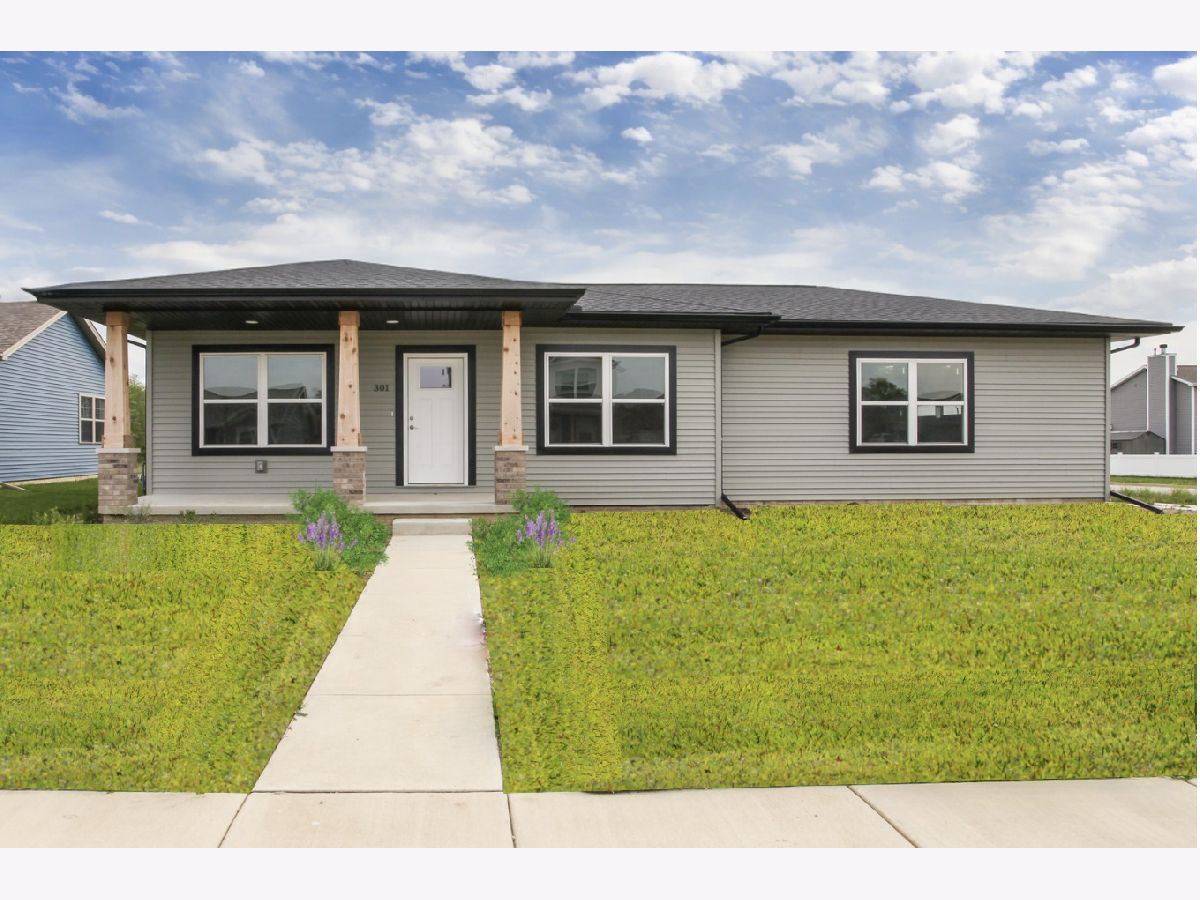 Homes & Condos & Townhomes Sold Cedar Ridge Bloomington Illinois, 301 Wilkins