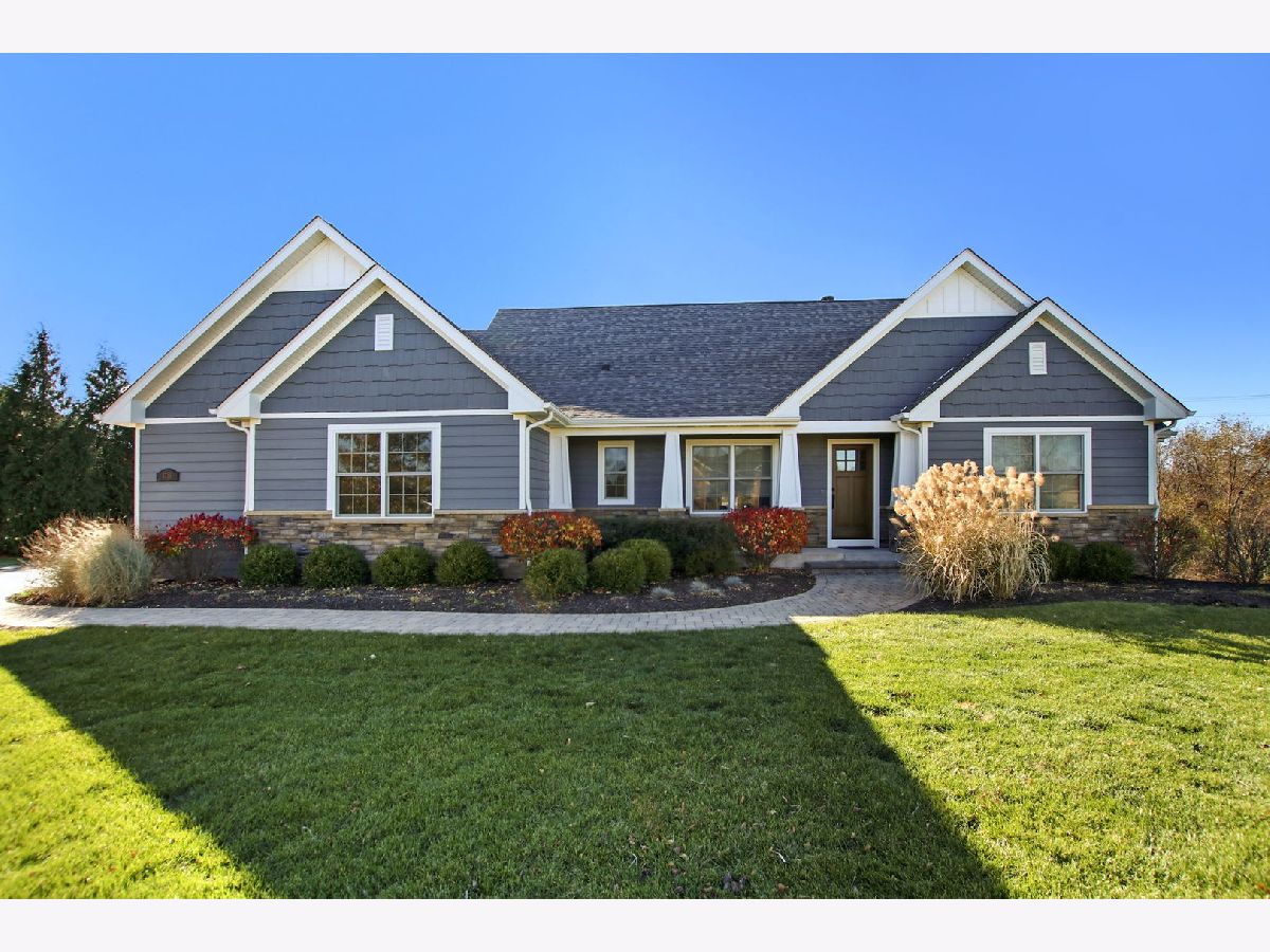 Homes Sold Stilling Woods Estates Lakemoor Illinois, 1719 Vivian Way