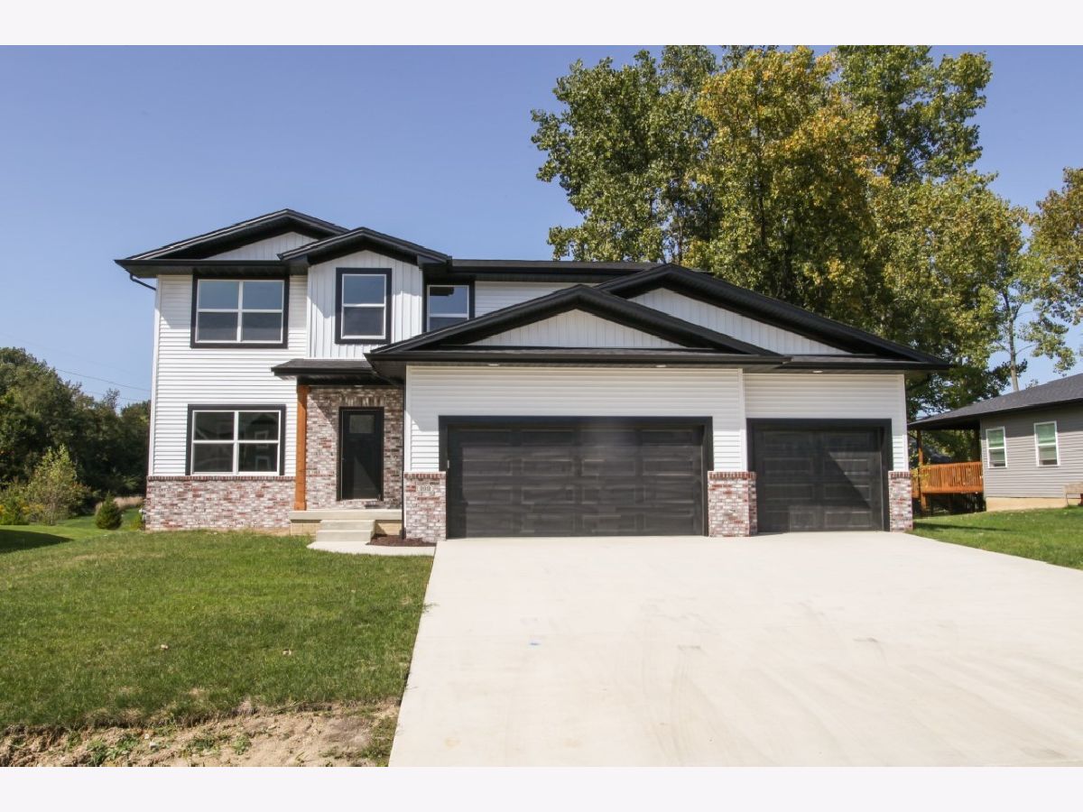 Homes Sold Beecher Trails Downs Illinois, 202 Eldon