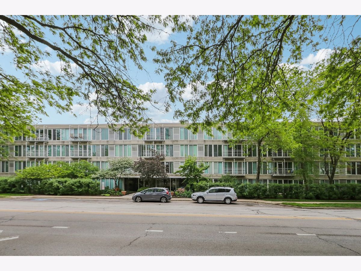 Townhomes & Condos Sold North Pointe Evanston Illinois, 2555 Gross Point