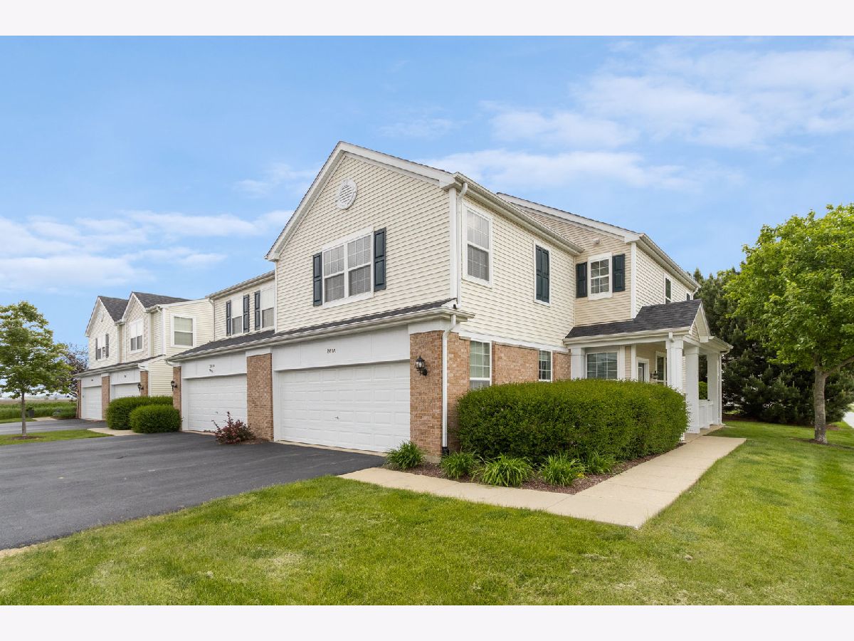 Bristol Bay Yorkville IL, Condos & Townhomes & Homes For Sale & For