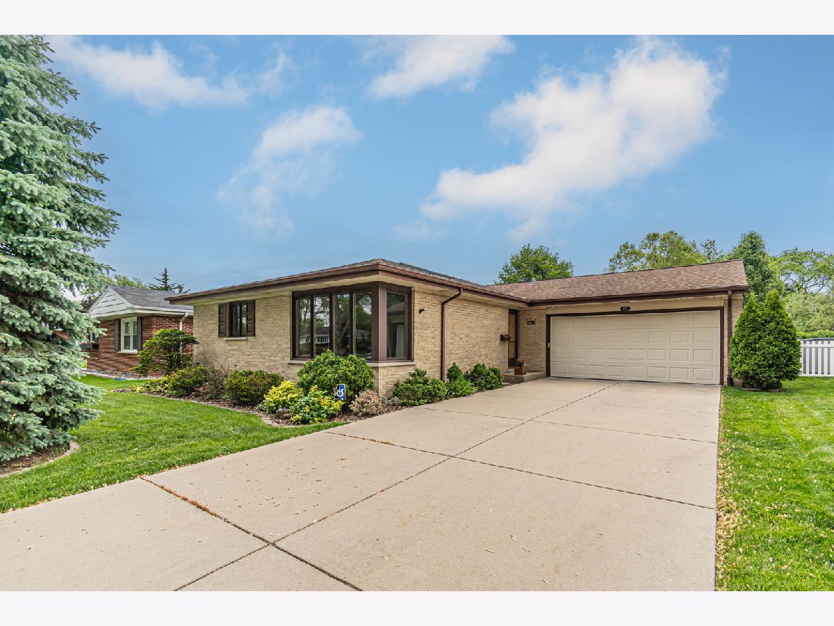 Homes Sold Craig Manor Des Plaines Illinois, 741 Mark