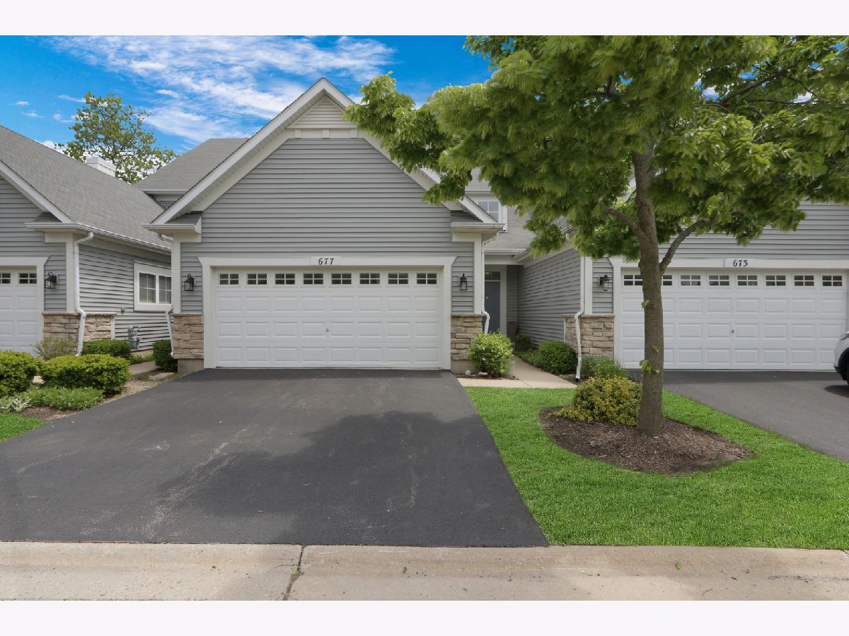 Townhomes Sold Cambridge At Waters Edge Grayslake Illinois, 677 Shoreline