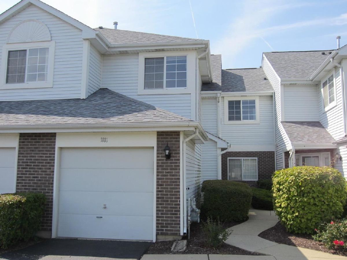 Townhomes & Condos Rented Cambria Lombard Illinois, 1111 Cambria