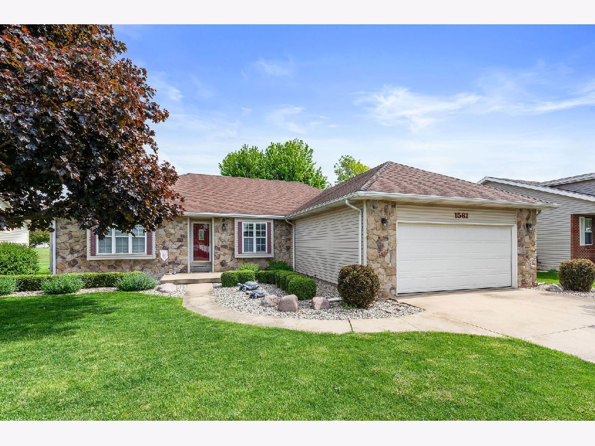 Homes Sold Hunters Run Bourbonnais Illinois, 1561 Surrey