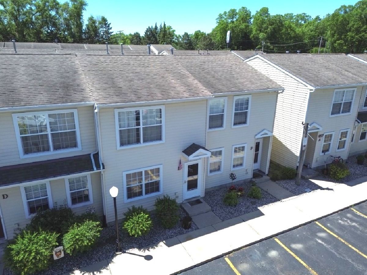 Townhomes Sold Castlebrook Townhomes Wauconda Illinois, 659 Liberty