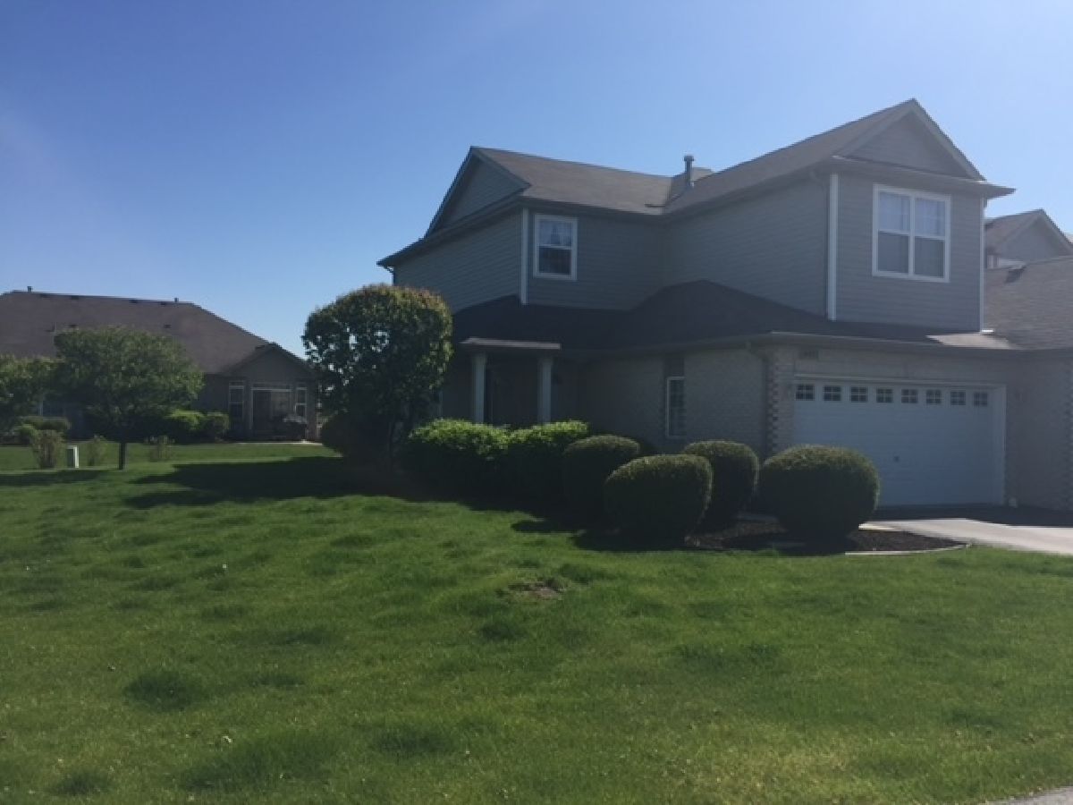 Townhomes & Condos Rented Millenium Lakes Tinley Park Illinois, 18421 Century