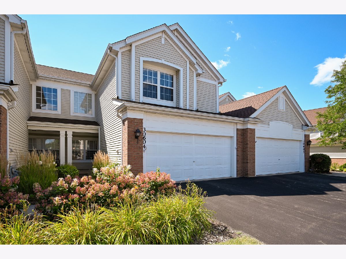 Townhomes Sold Cantera Village Warrenville Illinois, 30604 Mccormick