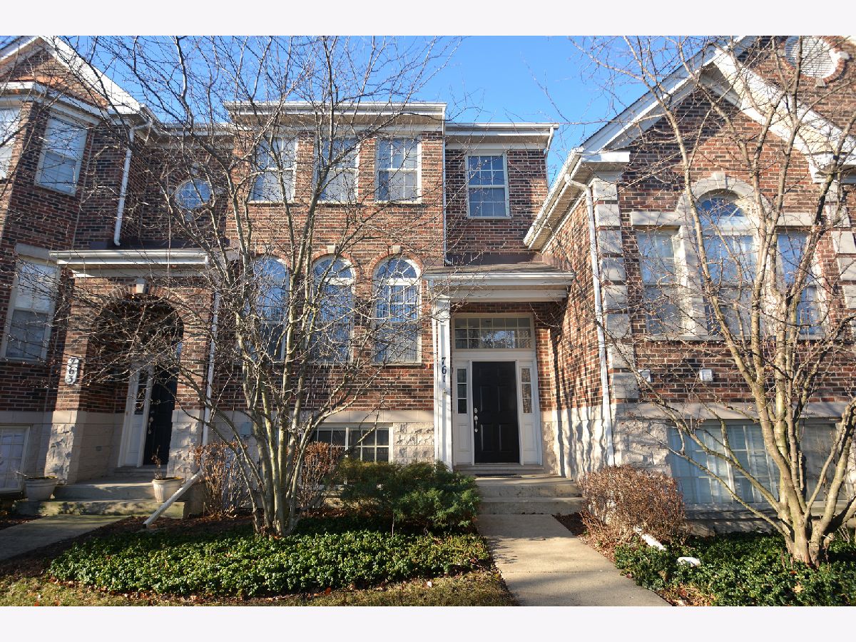 Townhomes & Condos Rented Astor Place Wheeling Illinois, 761 Prestwick