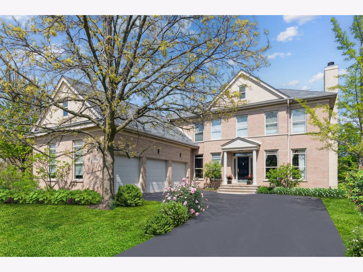 Homes & Townhomes & Condos Sold Fort Sheridan Highwood Illinois, 775 Endicott