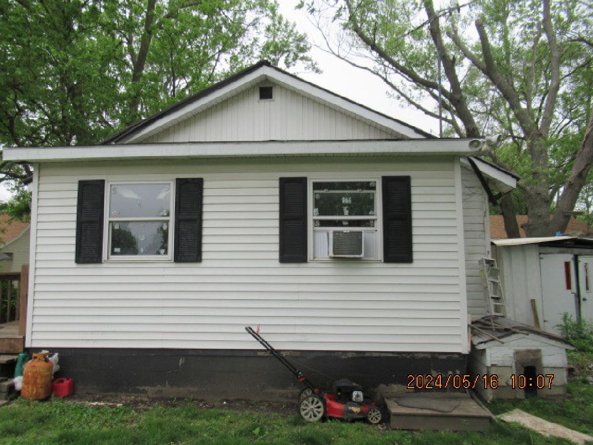  Sold Tilton Illinois, 107 1/2 W 13th