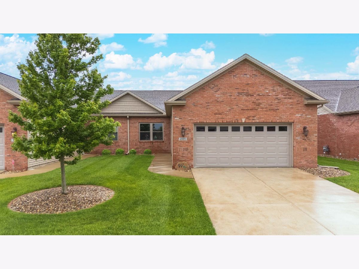 Condos & Townhomes & Homes Sold Dunraven Bloomington Illinois, 3909 Dunloe