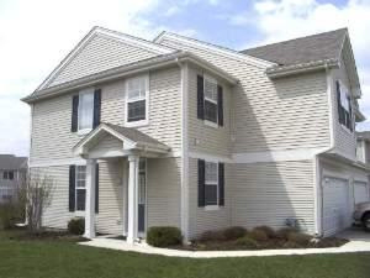 Townhomes & Condos Rented Summit Enclave Dekalb Illinois
