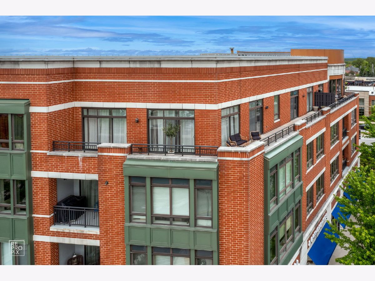 Condominiums Sold Burr Ridge Village Center Burr Ridge Illinois, 450 Village Center