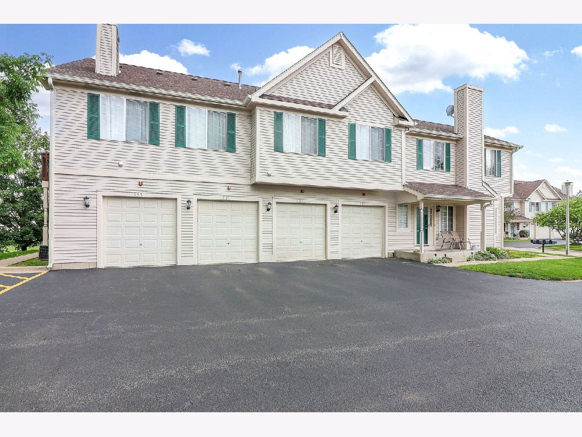 Townhomes & Condos Sold Fox Ridge Fox Lake Illinois, 591 Fox Ridge