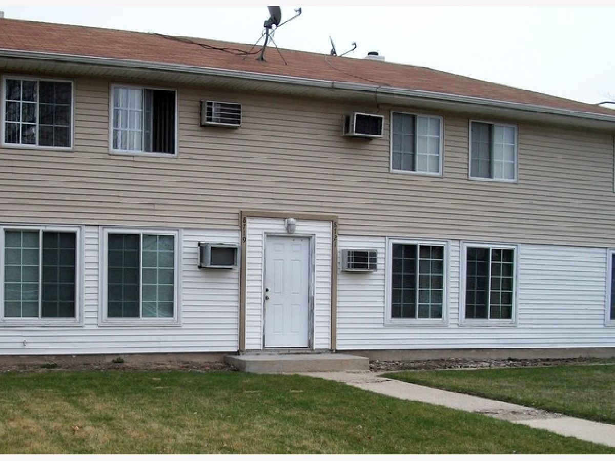 Rented Hometown Illinois, 8719 Keeler
