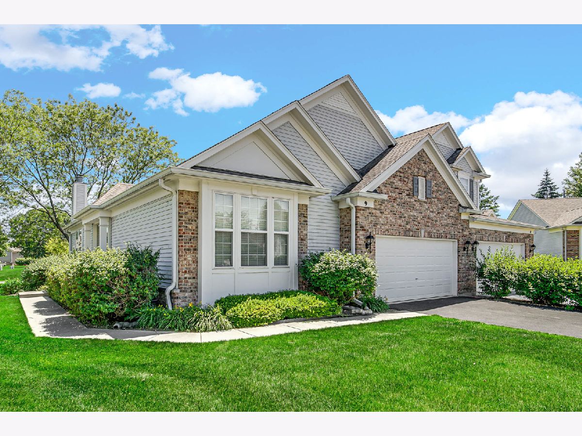 Townhomes & Homes Sold Manchester Lakes Club Algonquin Illinois, 9 Brixton