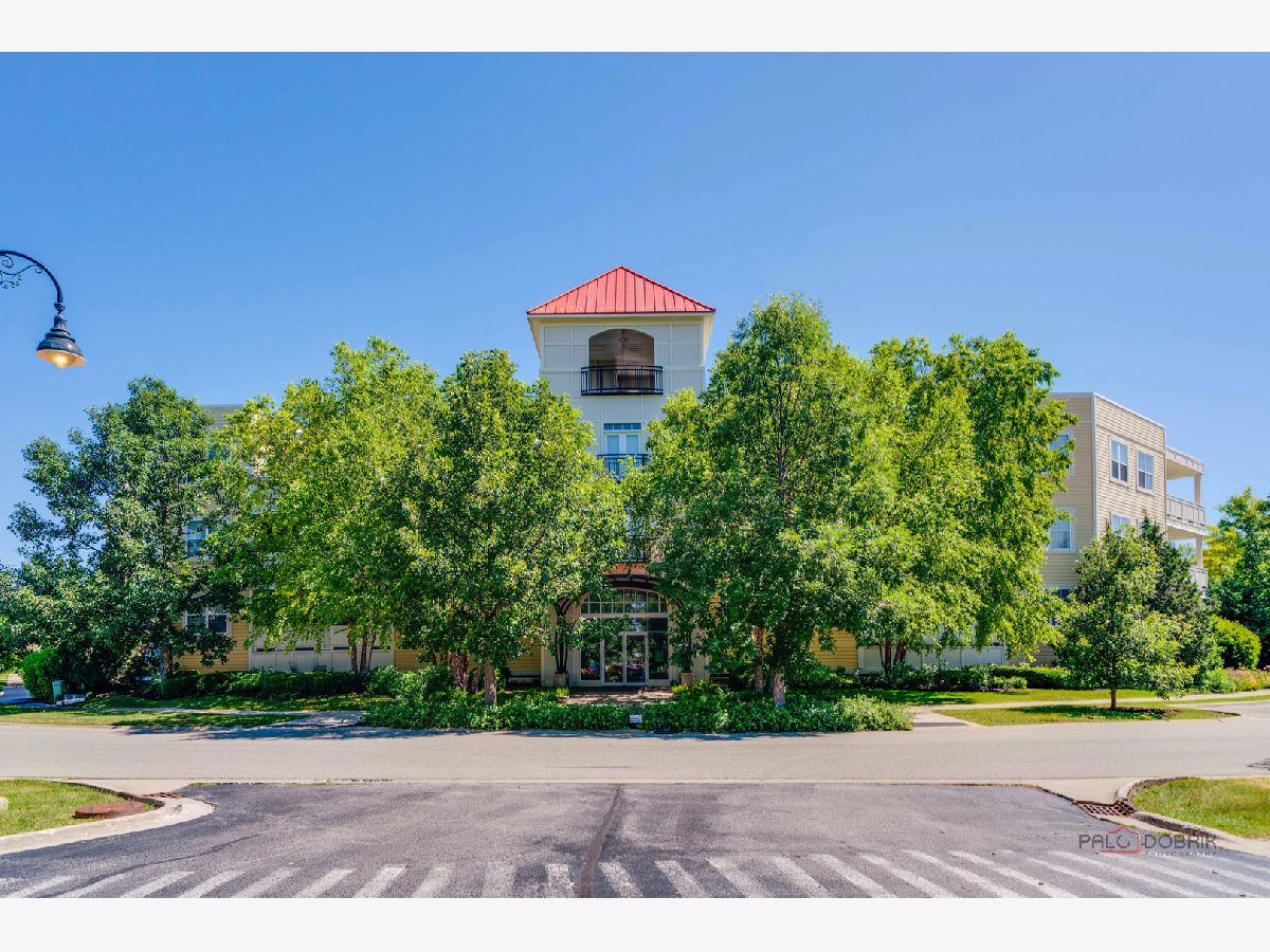 Condominiums Sold Station Square At Prairie Crossing Grayslake Illinois, 977 Harris