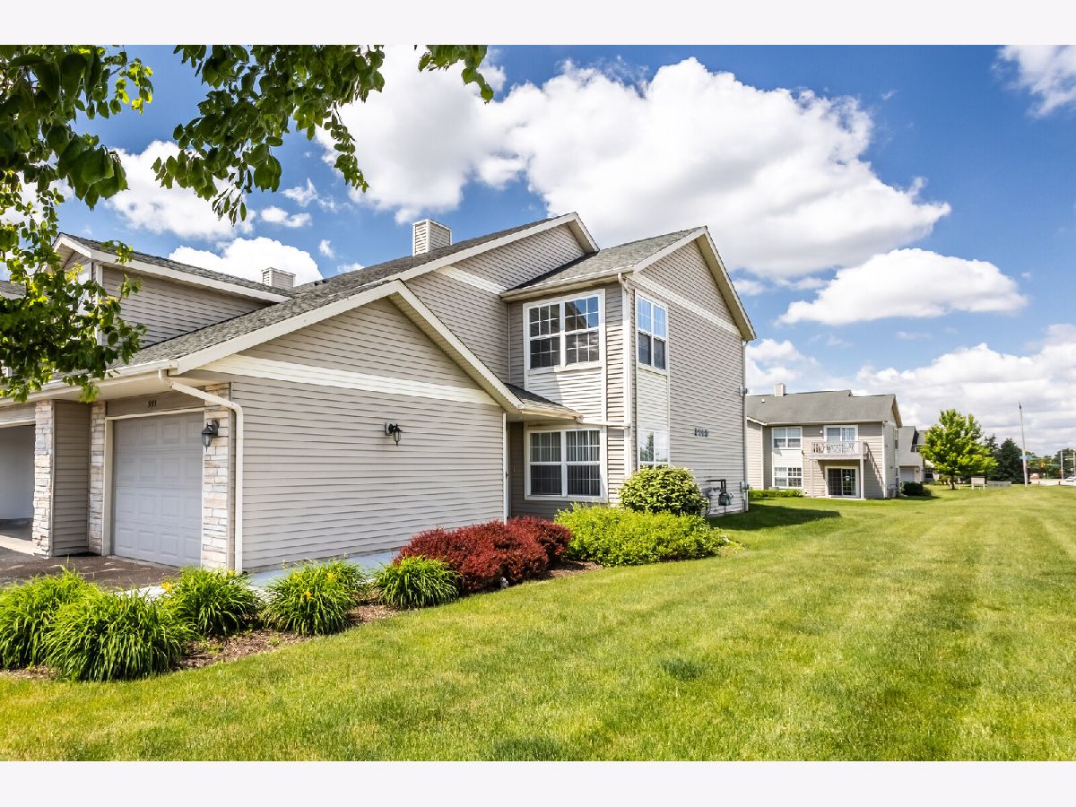 Condominiums Sold River Edge Sycamore Illinois, 995 Penny