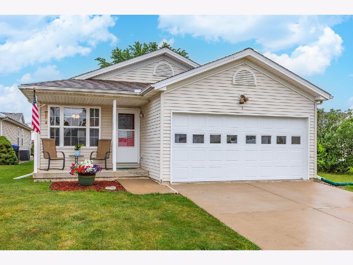 Condos & Townhomes & Homes Sold Prairieview Estates Bloomington Illinois, 5 Harrison