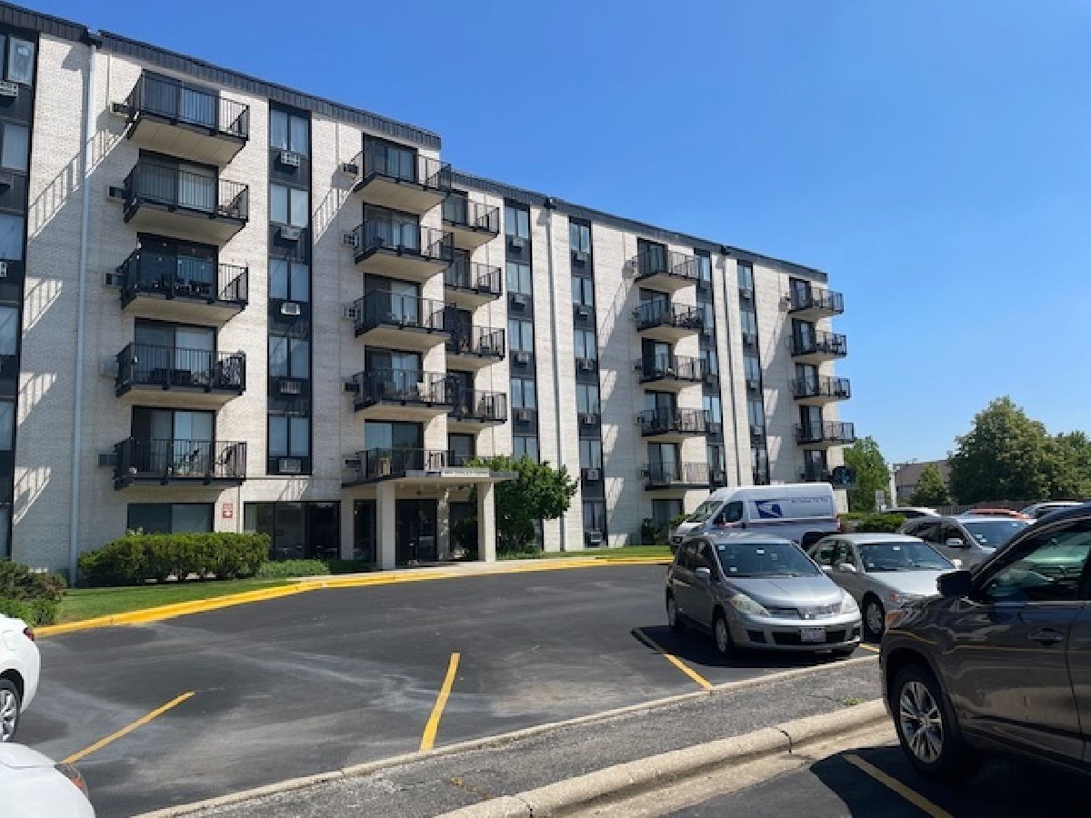Condos & Townhomes & Homes Sold Terrace Square Niles Illinois, 9074 Terrace