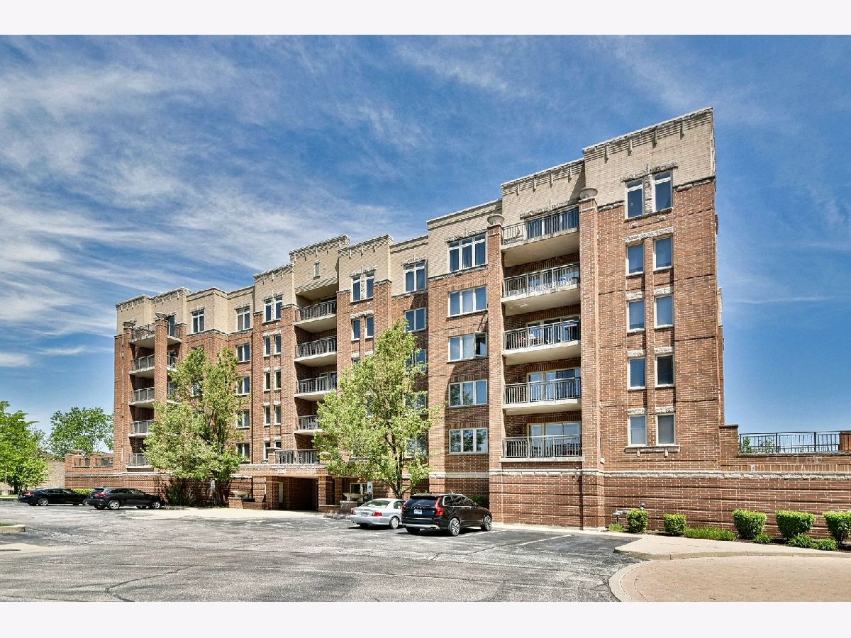 Condominiums Sold Park Place Elk Grove Village Illinois, 635 Perrie