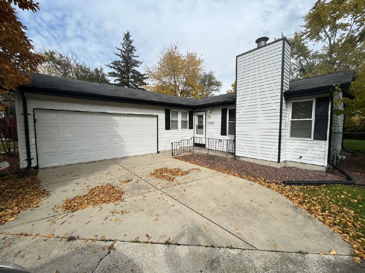 Homes & Condos & Townhomes Sold Woodgate Matteson Illinois, 5742 Woodgate