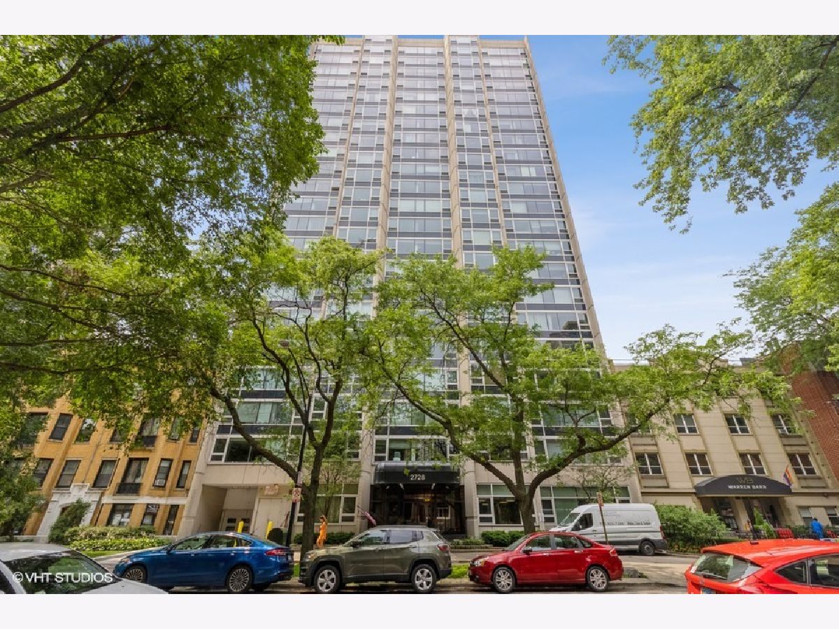 Condos & Townhomes Rented Hampden Green Chicago Illinois, 2728 Hampden