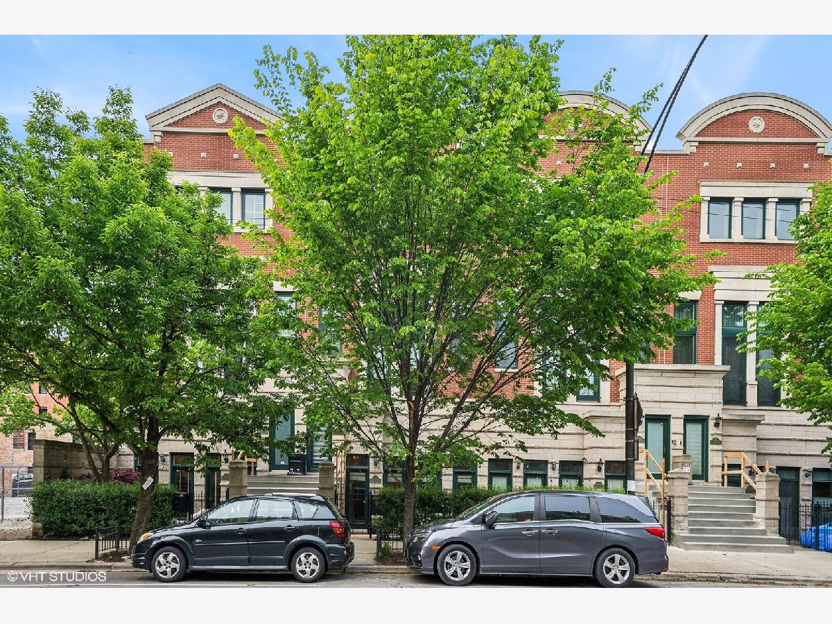 Townhomes Sold The Pointe Chicago Illinois, 434 Armitage