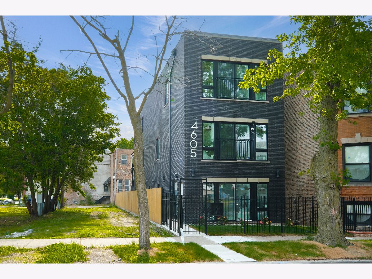 Condos & Townhomes & Homes Sold Bronzeville Chicago Illinois, 4605 Langley