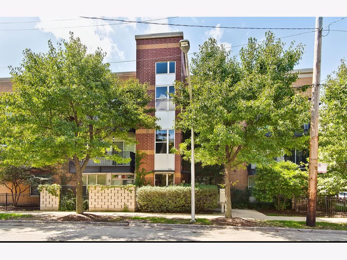 Condominiums Rented West Haven Chicago Illinois, 120 Leavitt