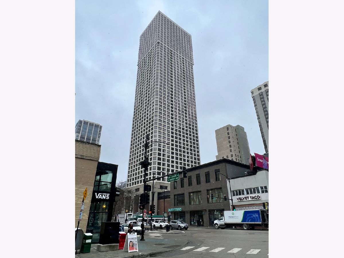 Condos & Townhomes Sold Newberry Plaza Chicago Illinois, 1030 State