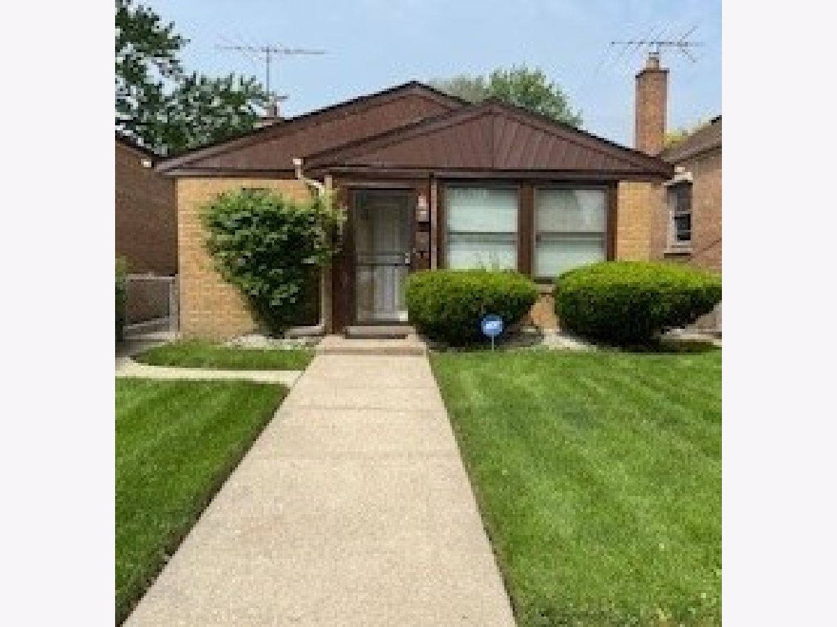 Homes & Condos & Townhomes Sold Ivanhoe Riverdale Illinois, 14204 Clark