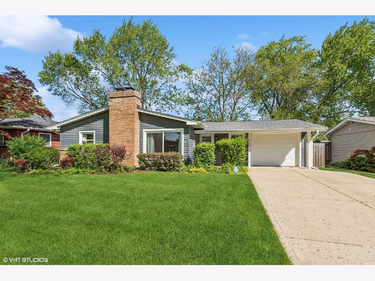 Homes Sold Hollywood Ridge Wheeling Illinois, 908 Pebble
