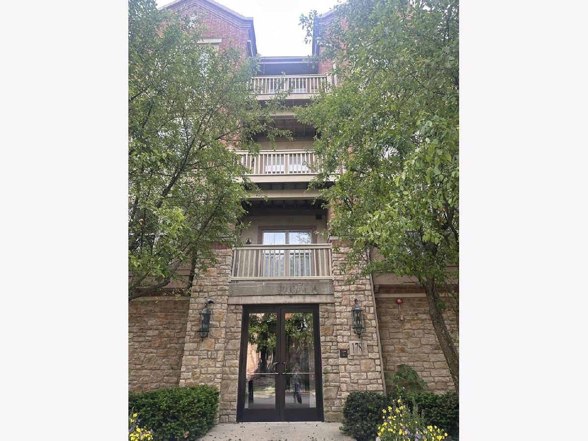 Condos & Townhomes Sold Shermer Place Northbrook Illinois, 1781 Tudor